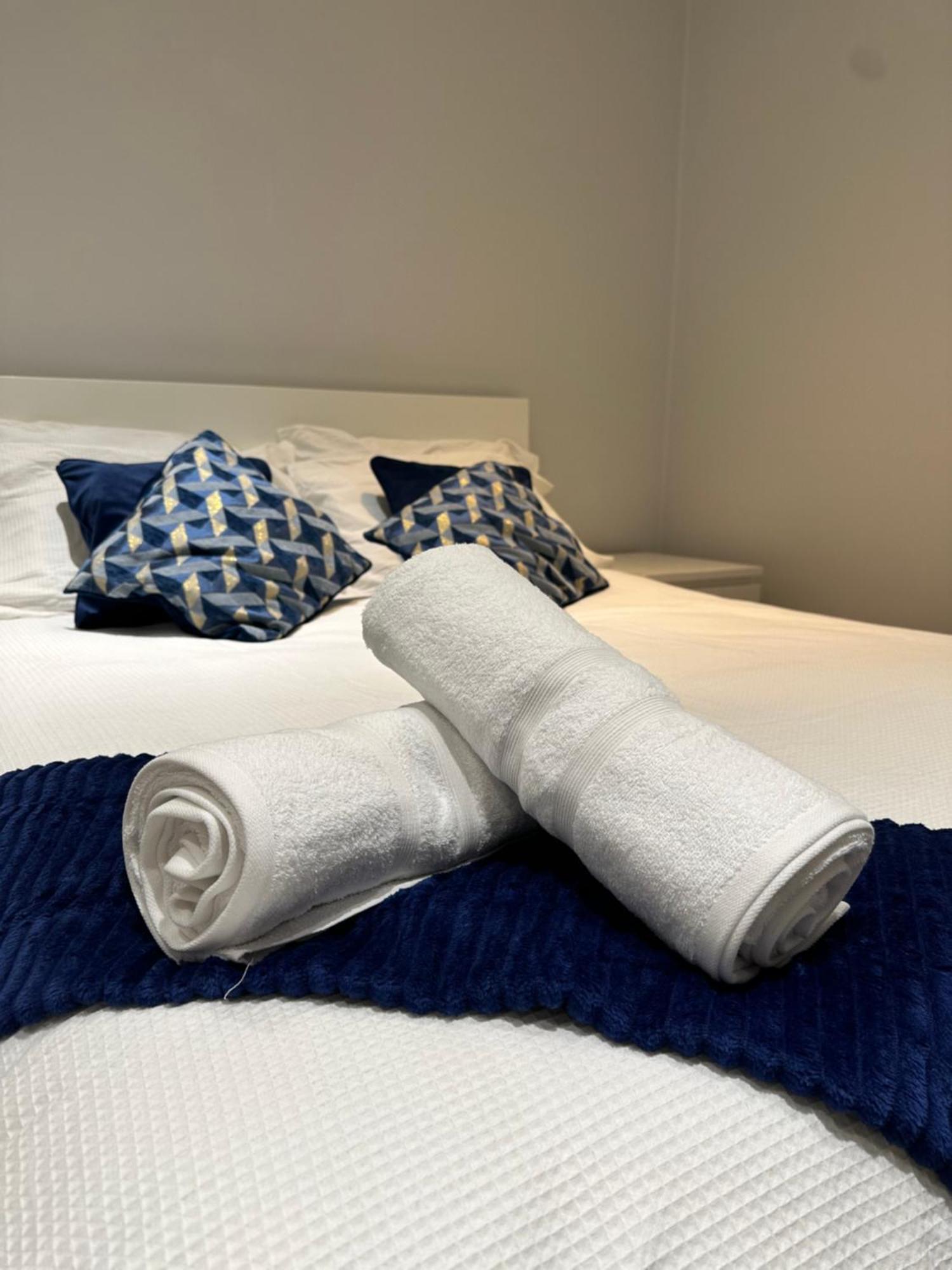 Liverpool Street Blue Bedroom London Eksteriør billede